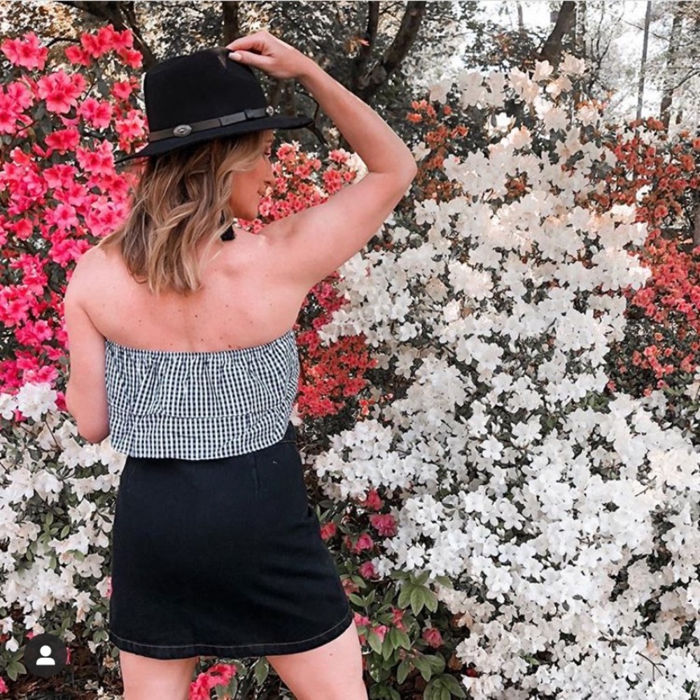 Top - Picture 2 of 3